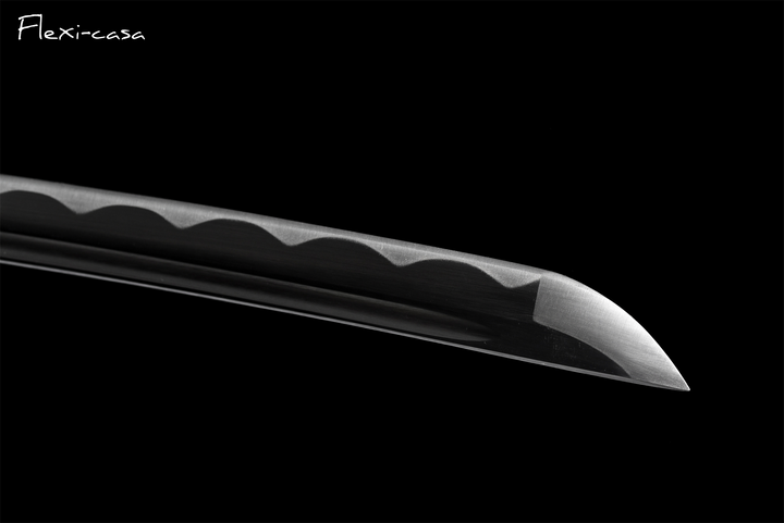 Hand-Forged Katana – 1060 High Carbon Steel, Red-Black Handle, Black Lacquer Scabbard, Gold Fittings