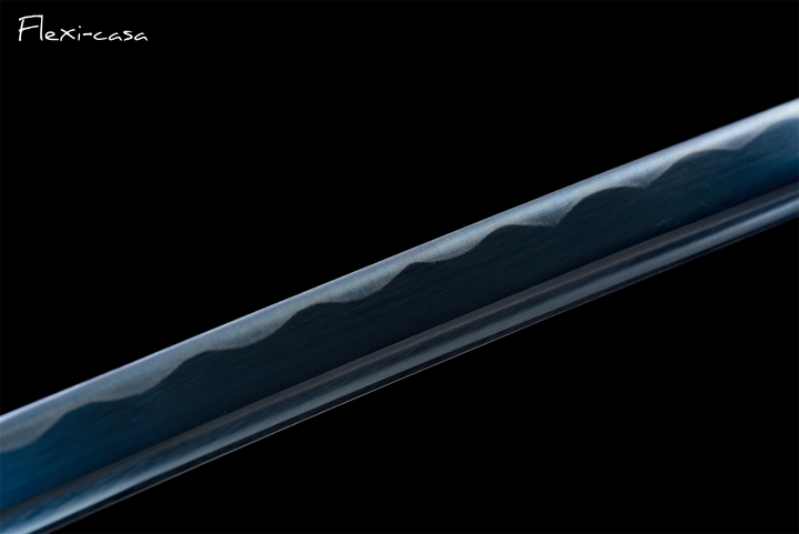 Hand-Forged Katana – 1060 High Carbon Steel, Red-Black Handle, Black Lacquer Scabbard, Gold Fittings