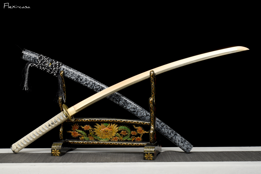 Hand-Forged White Katana – High Manganese Steel Blade, Snow Pattern Scabbard, Copper Fittings