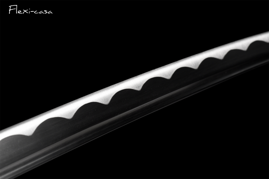 Hand-Forged Katana – 1060 High Carbon Steel, Gold Handle, Black Lacquer Scabbard