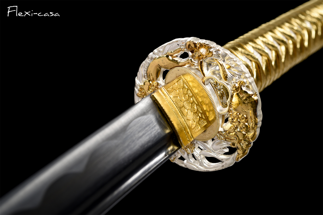 Hand-Forged Black Katana – 1060 High Carbon Steel, Gold Handle, Lacquered Scabbard